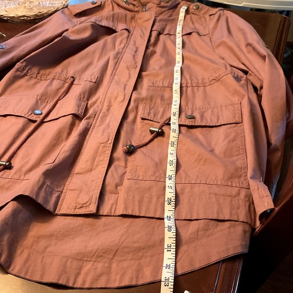 Pink Light Weight Jacket - Picture 4 of 5